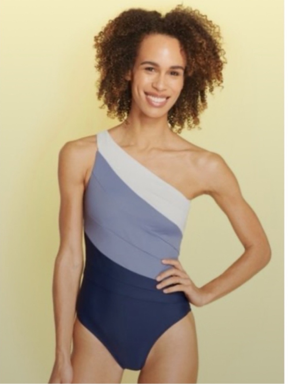 Summersalt The Sidestroke
One-Shoulder Colorblock
Swimsuit Size 6, worn once